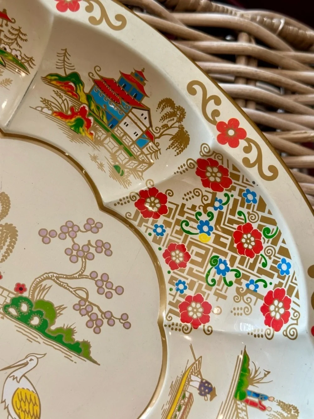 Vintage Daher Tin Oval Scalloped Asian Scene Serving Bowl Gold Floral England